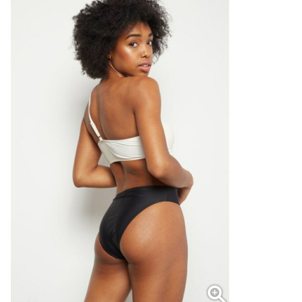 Swimsuit - Picture 4 of 4